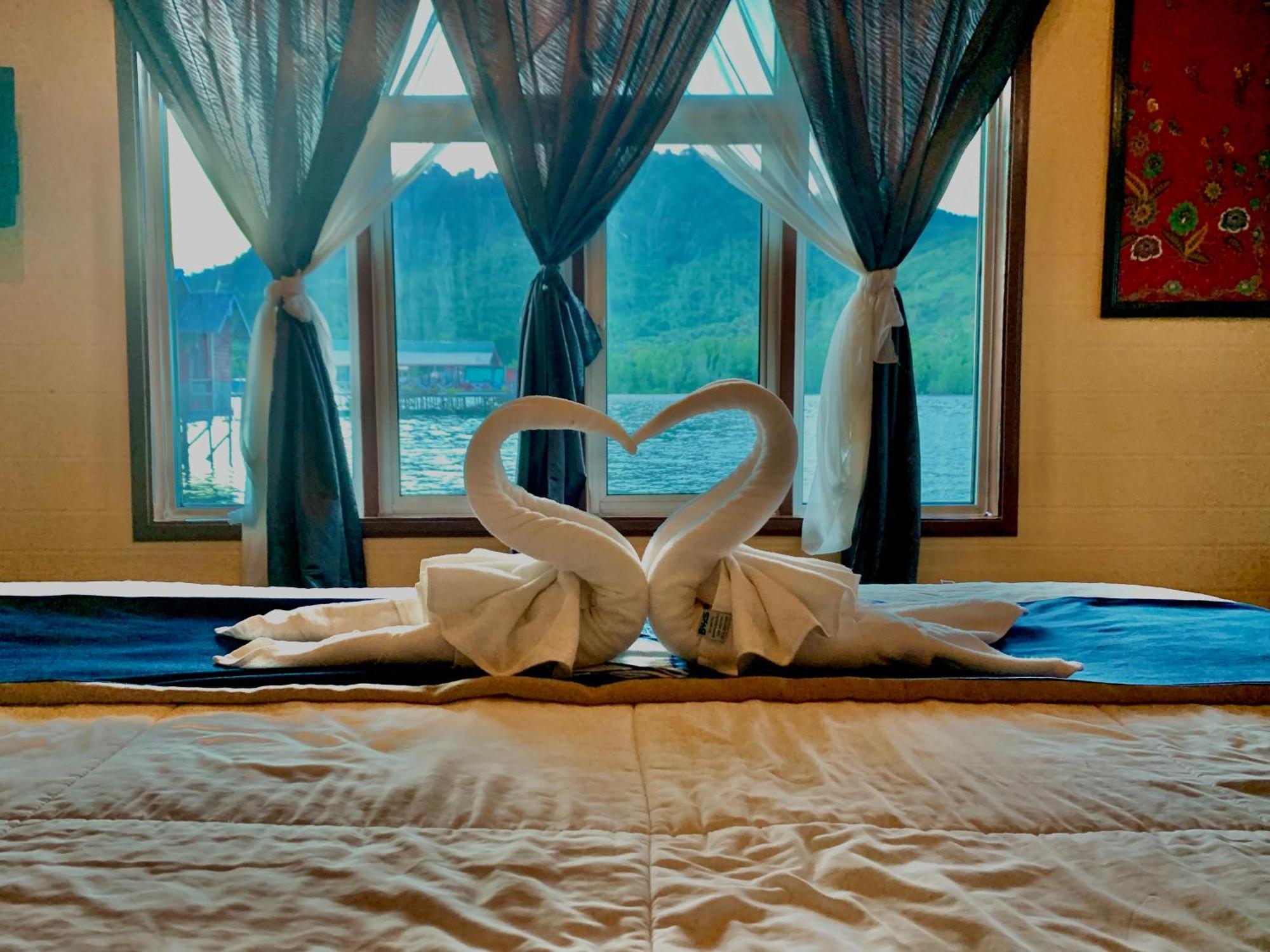 Parapat Water Village Resort Semporna Εξωτερικό φωτογραφία